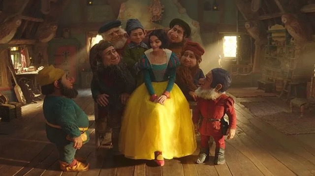 snow white and 7 creatures