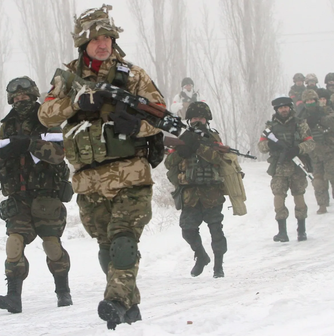 Ukrainian troops in Donbas